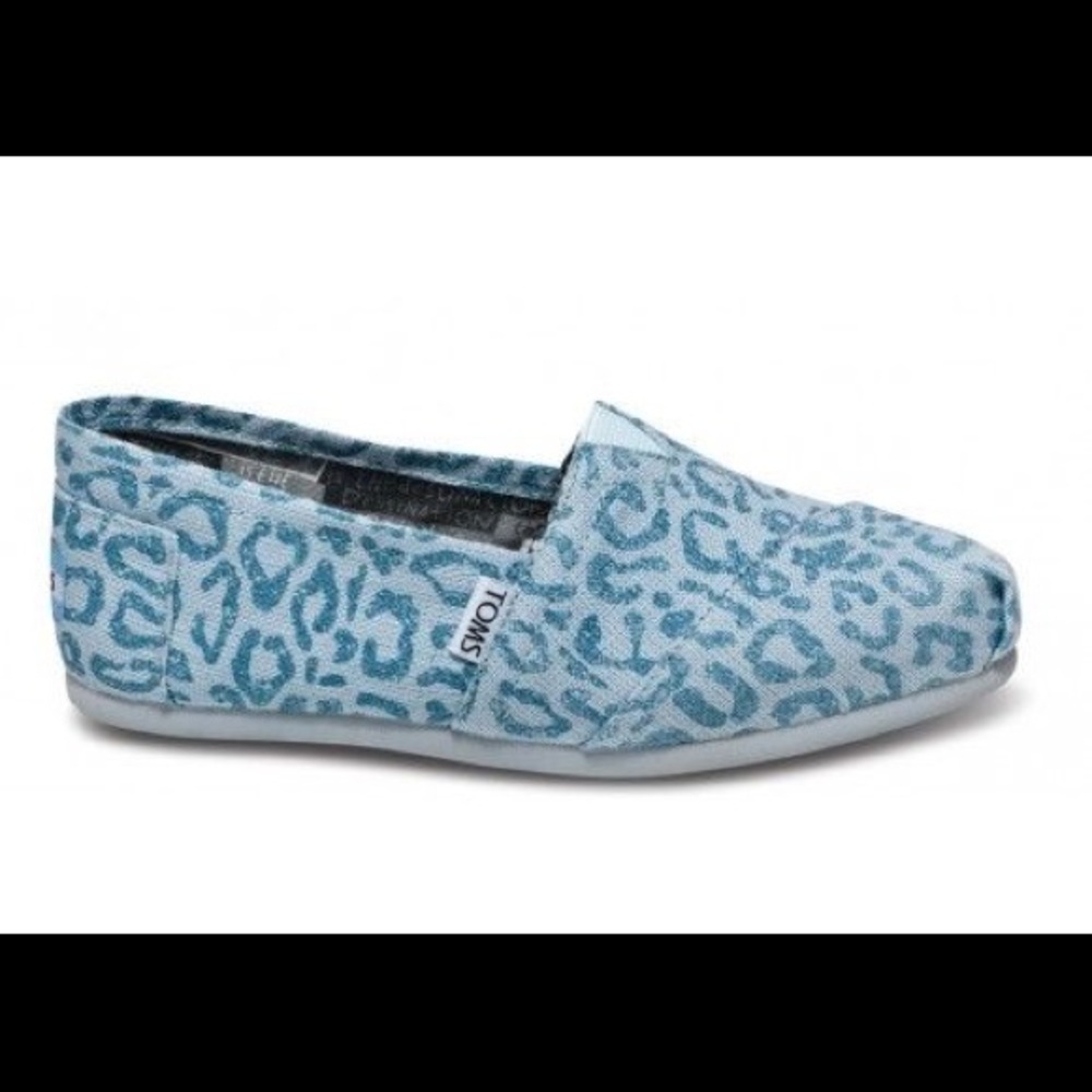 Blue Leopard Toms